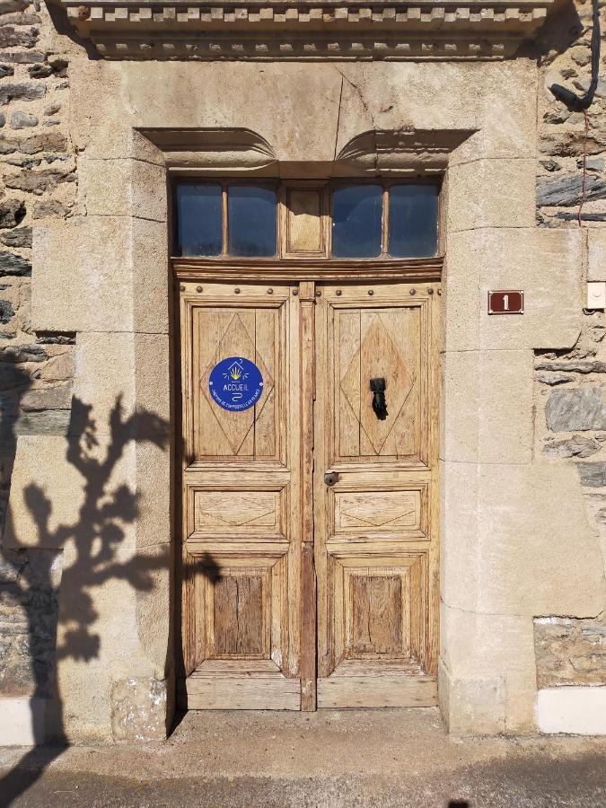 Gite Les Pieds Dans L'Olt - Ultreia 에스탱 외부 사진